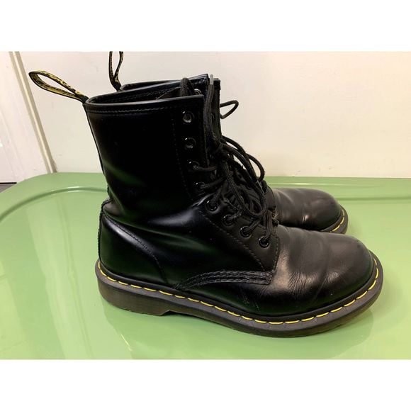 Dr. Martens 1460 Women's Black Smooth Leather Lace Up Boots Size US 9/ EU 41 - Picture 3 of 11